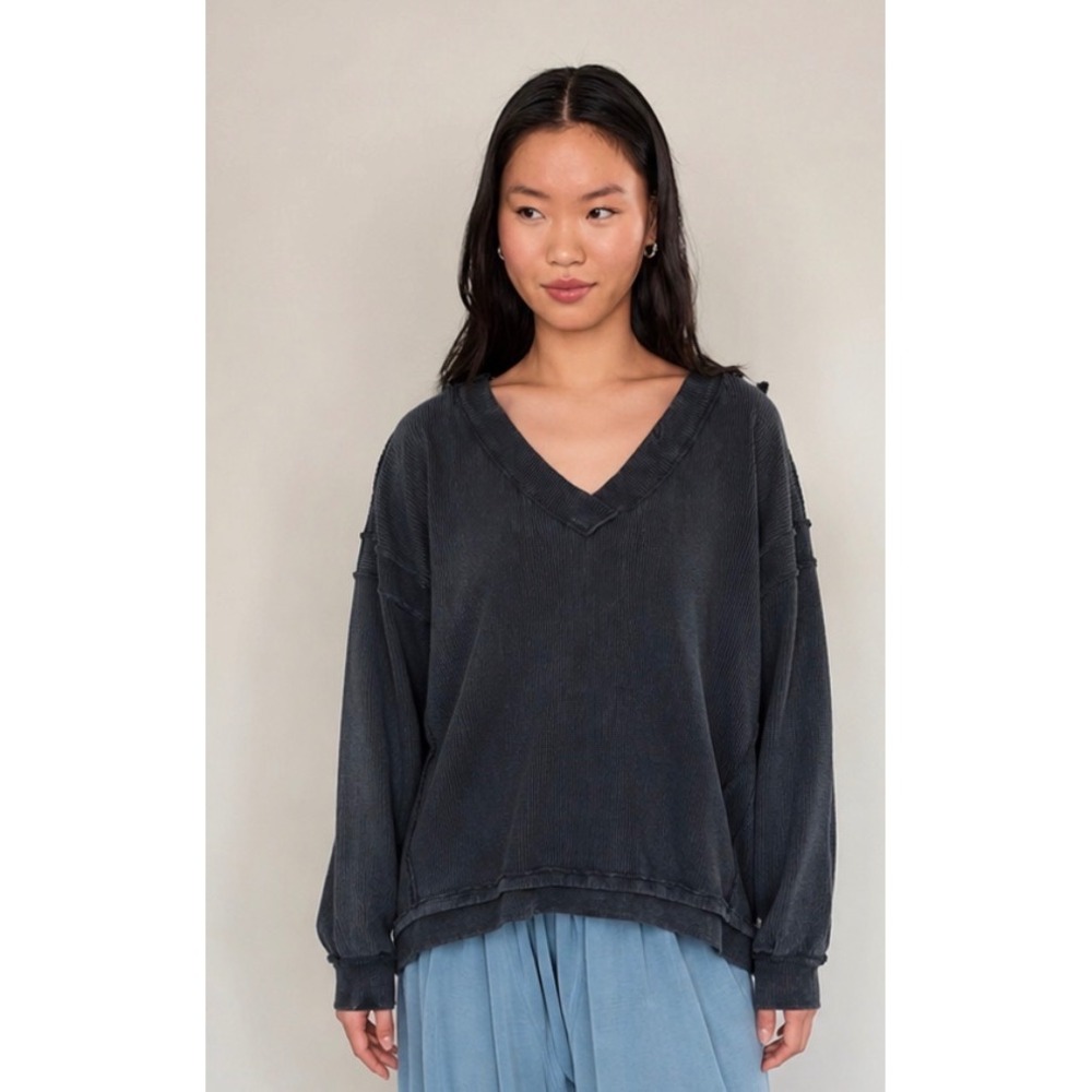 We The Free Free People Charcoal Grey Ribbed V-Neck Oversized‎ Thermal Top XS